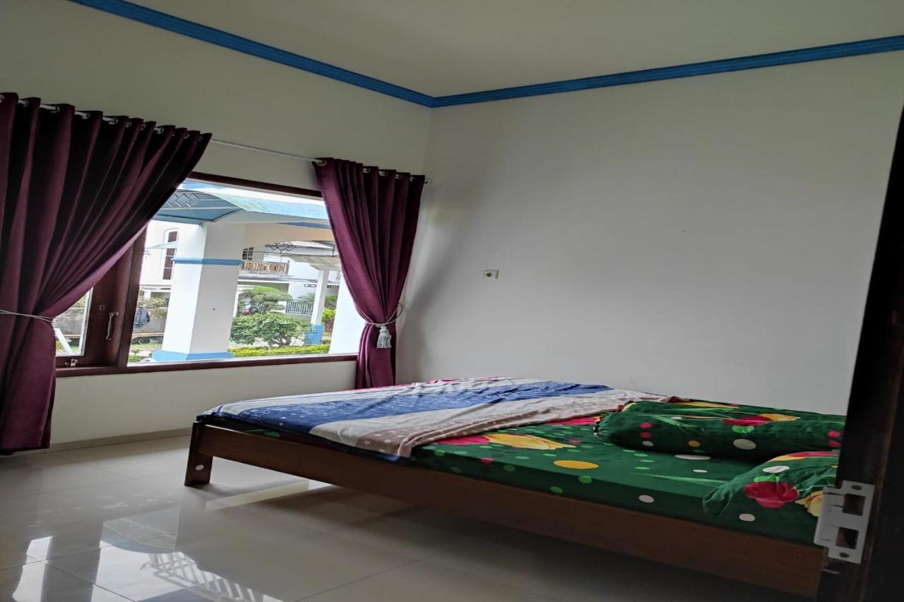Villa Meteor Garden Tawangmangu Kültér fotó