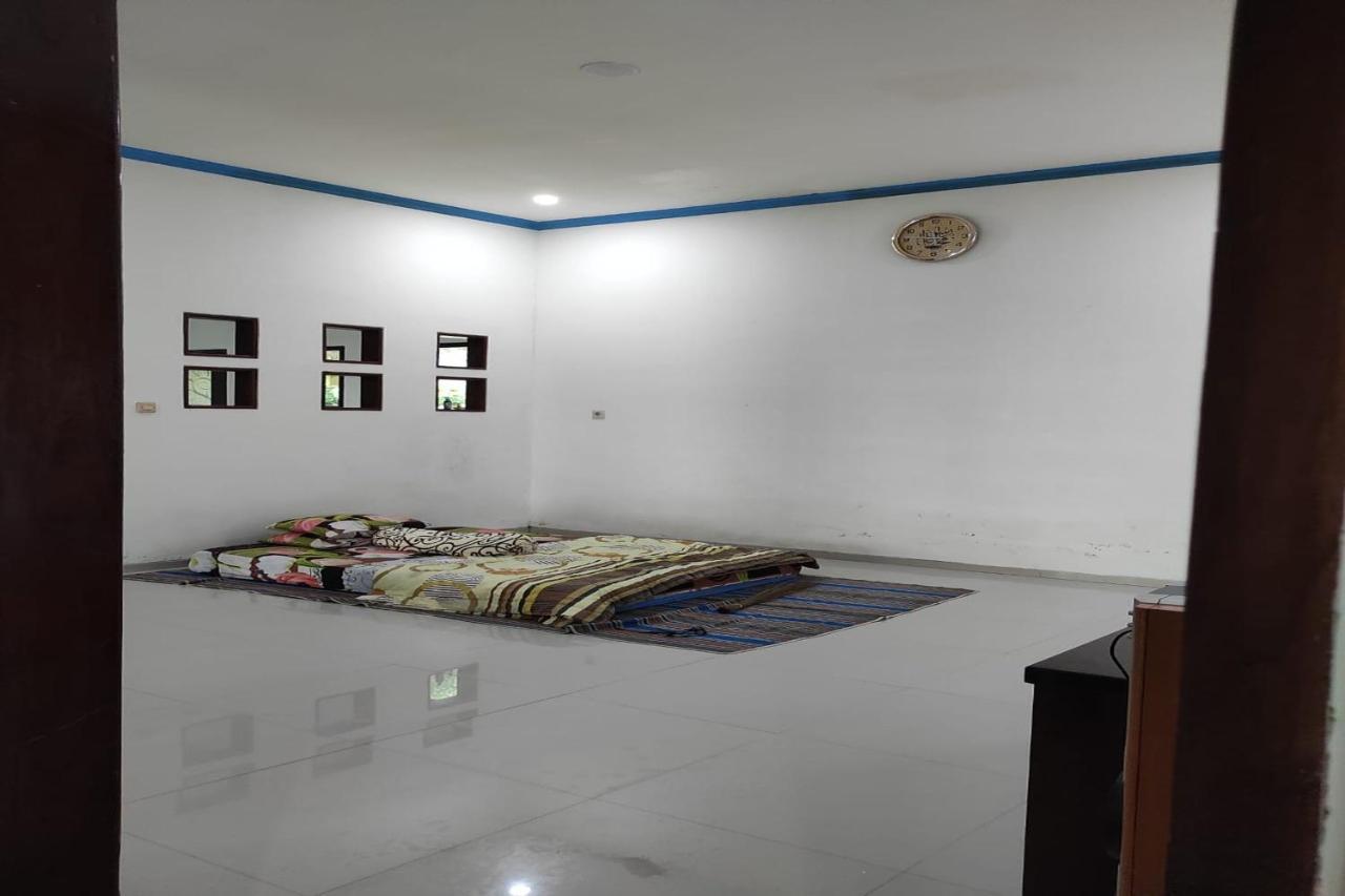 Villa Meteor Garden Tawangmangu Kültér fotó