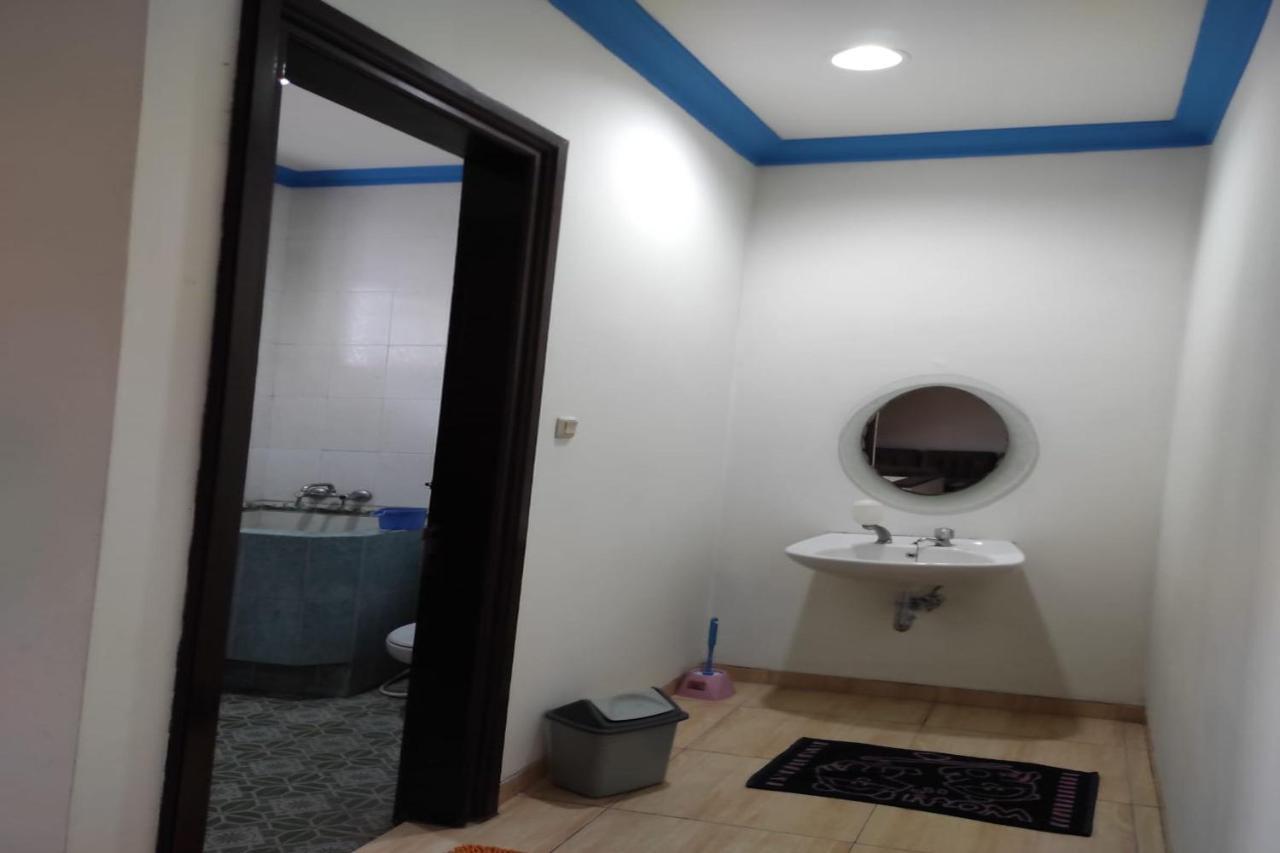 Villa Meteor Garden Tawangmangu Kültér fotó