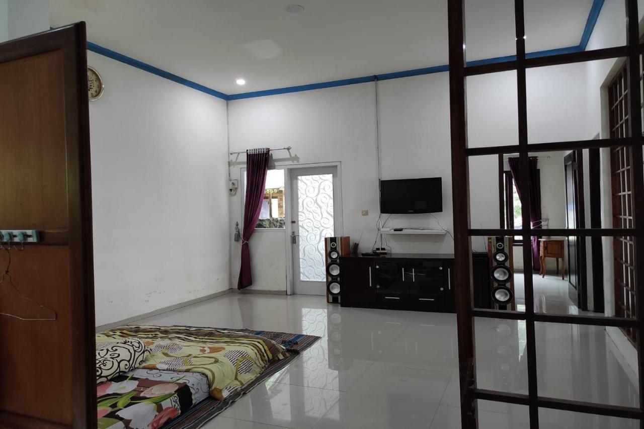 Villa Meteor Garden Tawangmangu Kültér fotó